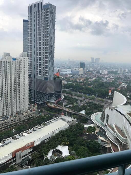 Central Park Residences Yakarta Exterior foto