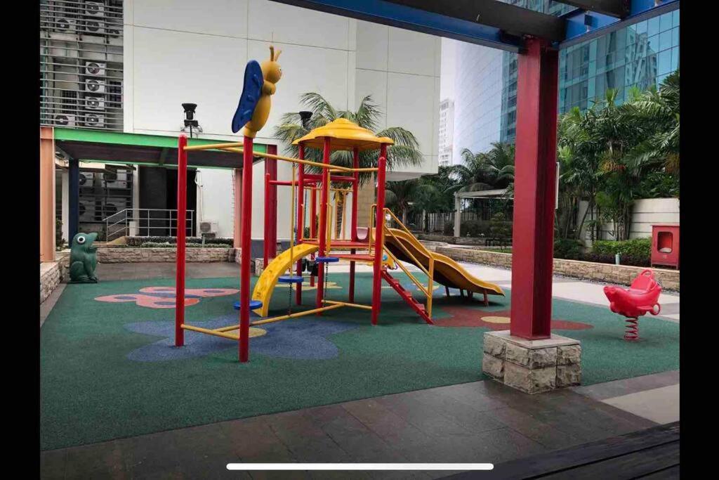 Central Park Residences Yakarta Exterior foto