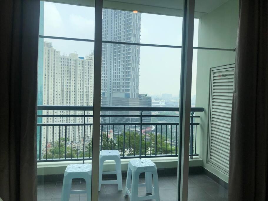 Central Park Residences Yakarta Exterior foto